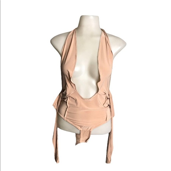 PrettyLittleThing | New Nude Contrast Stitched Low Cut Halter Snap Bodysuit - Picture 4 of 9